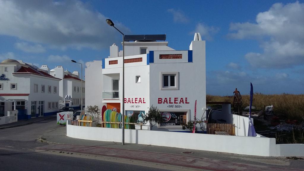 Alex Surf Albergue Baleal